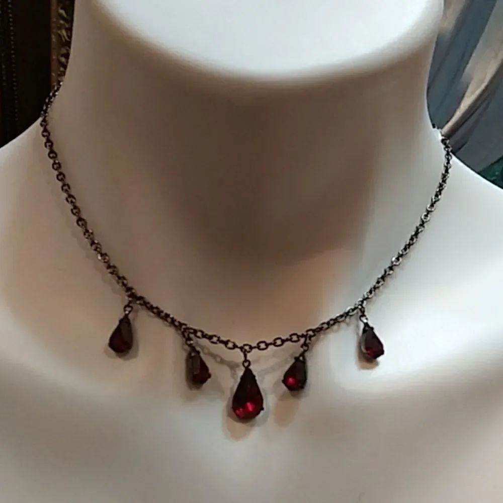 Necklace    - Picture 2 of 9